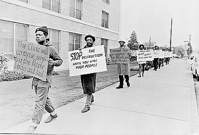 Albina Residents Picket the Portland Development Commission, 1973