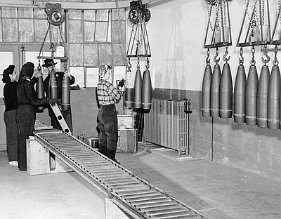 Workers at the Umatilla Ordnance Depot, 1943