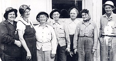 "Grandma Crew" at Oregon Shipbuilding Co.