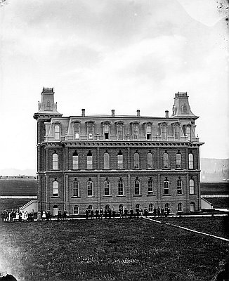 Deady Hall, University of Oregon c. 1900