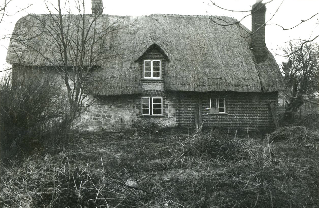 Many military and service people moved into local people's houses while stationed in Europe.