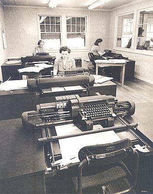 The Albina Engine & Machine Works office, c.1943